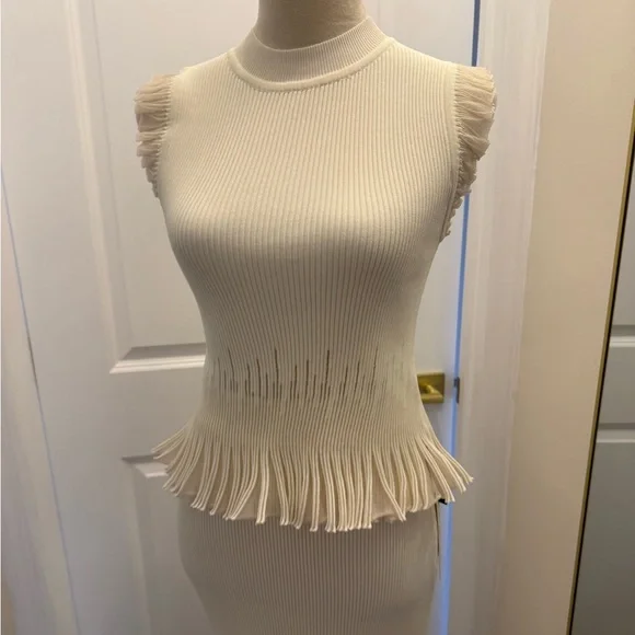 COMMENSE TOP AND SKIRT CREAM SET MEDIUM - Picture 7 of 14